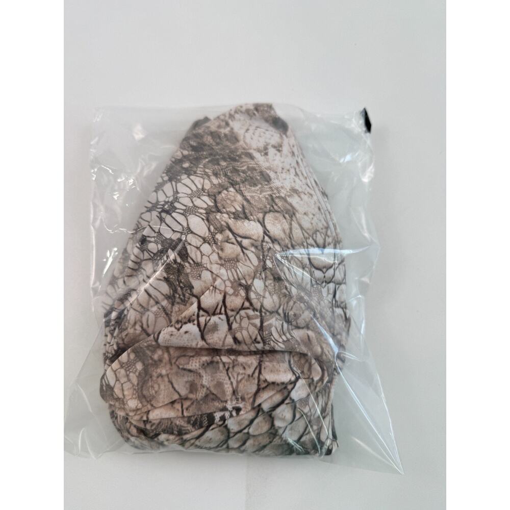 Contours By Coco Reef One Piece Padded Twist Halter Swimsuit Size 10/34D NWT - Picture 10 of 10